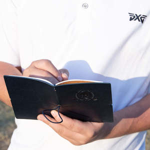 Porte-cartes de score de golf en cuir PU personnalisé avec logo, étui de luxe gaufré étanche pour suivi des scores, carnet de jauge de distance de golf professionnel - Product Image 5