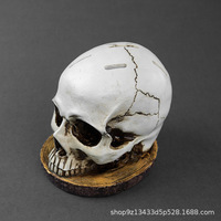 Support à couteaux et présentoir à couverts créatifs en résine sur le thème d'Halloween, avec décoration d'ambiance effrayante, fabriqué en Chine