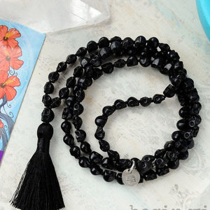 Cuentas Mala de Calavera Negra Hechas a Mano para la Felicidad - Product Image 1