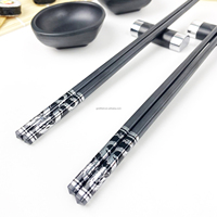 Kit de vaisselle pour sushi motif dragon Baguettes en fibre de verre Plat en mélamine Porte-baguettes en bambou Spatule à riz Cadeaux pour sushi