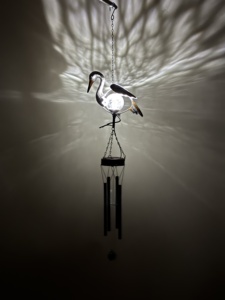 Luce Decorativa a LED Solare a Forma di Uccello e Farfalla per Recinzioni da Giardino con Design Artistico Animale - Product Image 5