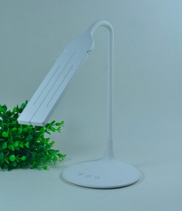 Đèn Bàn LED Gấp Gọn Mới Nhất Đèn Led Cầm Tay Điều Khiển Cảm Ứng Vô Cấp Màu Sáng 3CCT - Product Image 3