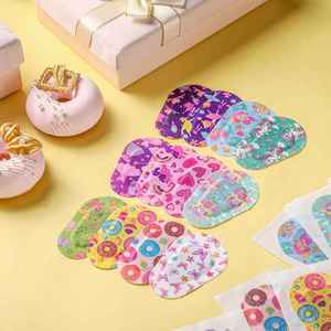 Patchs oculaires adhésifs pour enfants, filles, tout-petits, patchs oculaires en vrac, matériau respirant, blocage de la lumière, coton, motifs colorés et amusants - Product Image 1