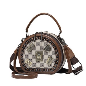 Bolso de Mano Redondo de Lujo para Mujer, Bolso Bandolera de Gran Capacidad con Insignia y Pañuelo de Seda, Bolso Tote para la Playa - Product Image 5