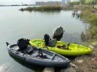 Réel jeune 3.1m poids léger multifonctionnel moulage par rotation modulaire en plastique bateau de pêche Kayak avec pédale d'entraînement