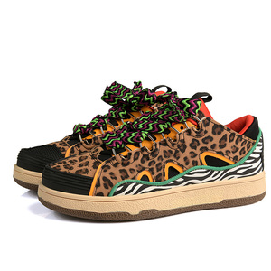 Baskets tendance rétro pour femmes, style décontracté, personnalisables, roses, à talons hauts avec imprimé léopard et semelle épaisse - Vente chaude au Japon - Product Image 3