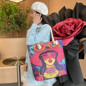 新款批发女式夏季时尚艺术沙滩包轻质厚表带印花牛津材料手提袋 - Product Image 3