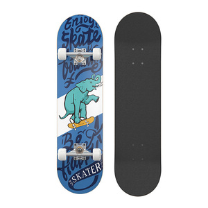 Venta caliente <span class=keywords><strong>cuatro</strong></span> <span class=keywords><strong>ruedas</strong></span> monopatines 31*8 pulgadas al por mayor niños principiantes Street Brush monopatines - Product Image 2
