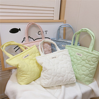 Tas Tote Quilted Puffy Custom Motif Bunga, Tas Selempang Cloud Berlapis Empuk, Tas Tangan Bahan Nilon Katun Lembut untuk Wanita Gaya Korea
