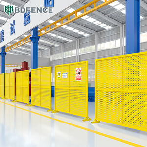 Pagar Logam Berlubang yang Dapat Disesuaikan - Jaring Isolasi Bengkel Industri untuk Aplikasi Multi-Lokasi - Product Image 3