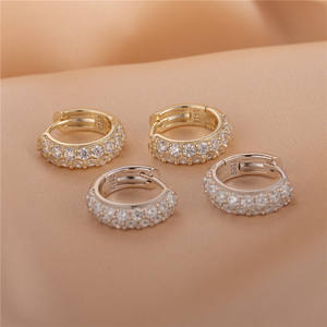 Orecchini a Perno SPJ in Argento Sterling 925 Placcato Oro 14K, Design Originale di Lusso, Estetica Minimalista, Gioielli all'Ingrosso - Product Image 3