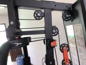 Appareil de musculation multifonctionnel à poste unique pour la poitrine et les jambes, équipement de fitness en acier réglable pour la maison XykMR-1 - Product Image 4