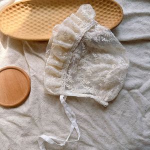 Gorro de encaje con volantes para bebé, sombrero suave con lazo para niña, gorro de princesa para el sol y el viento para recién nacidas - Product Image 4