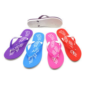 De moda a granel flip flops mujeres publicidad zapatillas flip flops - Product Image 1