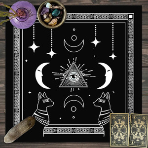 Mantel de Tarot de Terciopelo Estampado con Rejilla de Cristales Metarone de Alta Calidad para Adivinación - Product Image 3