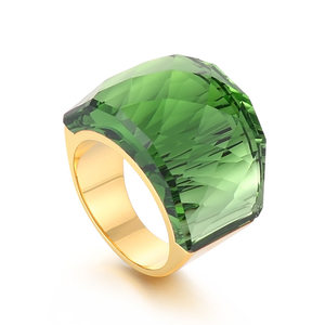 Nouvelle arrivée, bague tendance pour femme en acier inoxydable 316L plaqué or 18 carats, micro-pavé incrusté de cristaux multicolores - Product Image 3