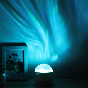 Lámpara de Proyección Dinámica Romántica con Efecto de Ondas de Agua, Aurora y Cielo Estrellado, Cuerpo de Aluminio, Diseño Simple para Uso en la Mesita de Noche del Dormitorio - Product Image 2