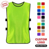 Rompi Latihan Olahraga Neon Hijau Grosir 2026, Rompi Latihan Sepak Bola, Pinnie Latihan Tim, Logo Kustom OEM, MOQ 500 PCS
