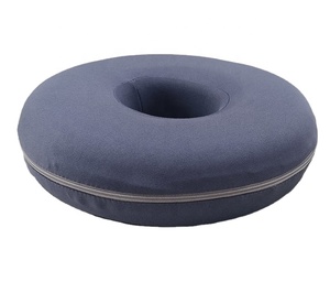 Coussin de Voyage Compact en Mousse à Mémoire de Forme pour Sieste au Bureau, Protection Auriculaire Circulaire pour Dormeurs Latéraux, Idéal pour Piercings - Product Image 1