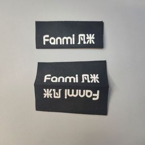 Etiquetas Tejidas con Logotipos Personalizados, Plegables a la Izquierda y Derecha, para Ropa y Camisetas, Gran Venta - Product Image 3