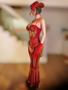 بدلة نسائية مكونة من قطعة واحدة وبنطلون مزينة بشرّابات وأحجار الراين الحمراء، زي راقصة استعراضية أو راعية بقر، ملابس مناسبة للمهرجانات والكرنفالات وحفلات الريف - Product Image 3