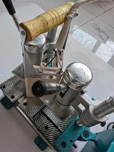 Machine à souder les coins par perforation pour la fabrication <span class=keywords><strong>de</strong></span> fenêtres et <span class=keywords><strong>de</strong></span> portes en <span class=keywords><strong>PVC</strong></span> - Product Image 5