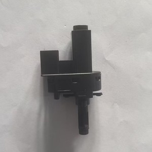 Interruptor de Embrague Ford 1230986 1343269 4M5T-7C534-AA LR000369, Pieza de Repuesto Nueva para Uso Automotriz - Product Image 1