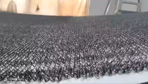 Tapis de drainage géosynthétique composite avec noyau 3D et géotextile non tissé pour mur de soutènement et drainage de fondations souterraines - Product Image 4