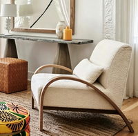Fauteuil d'appoint rembourré en bouclette avec structure en bois massif courbé, canapé individuel de loisirs pour la décoration du salon