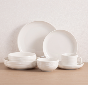 Nouvel ensemble de vaisselle en porcelaine fine blanche, assiettes, bols, tasses et soucoupes à bord ondulé texturé, pour cuisine moderne, hôtels et restaurants, vente en gros - Product Image 1