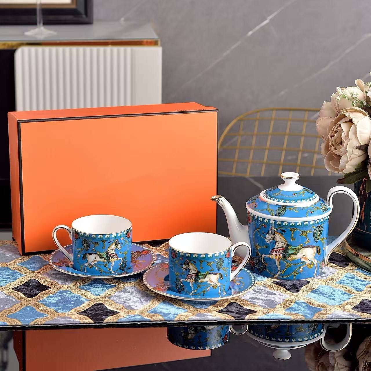 blue 1 tea pot+2 cup saucer