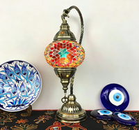 Lampe de Table Vintage Marocaine Faite à la Main en Verre Turc pour Chambre, Salon, Restaurant, Hôtel et Bar d'Hébergement