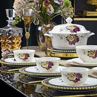 Elegantes Klassisches Roségold-Rand Porzellan-Geschirrset Florales Keramik-Tafelservice für Zuhause Bankett Hochzeit Geschenk Spülmaschinen- und Ofenfest