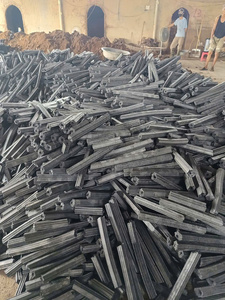 Charbon de bois en briquettes de sciure de bois de qualité supérieure en gros pour barbecue, provenant d'un fabricant vietnamien - Product Image 2