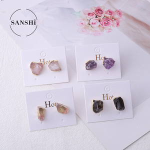 Sens élevé de l'amour boucles d'oreilles féminines Mini petit goujon avec évider vent froid plaqué or alliage en forme de coeur Zircon pierre principale - Product Image 2