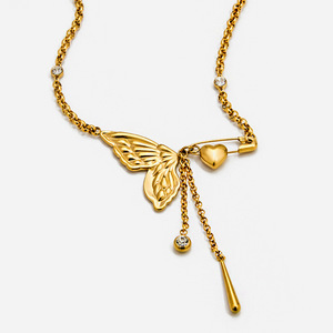 Collar con Colgante de Corazón y Mariposa con Diamantes, en Acero Inoxidable con Baño de Oro de 18K, para Uso Diario - Product Image 1