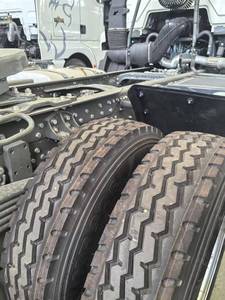 헤비 듀티 Sinotruk HOWO/섀먼 371/400/430HP 6X4 6/10 휠러 말 힘 헤드 트럭 트랙터 트레일러 덤프 트럭 판매 - Product Image 6