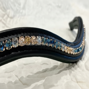 Banda de ceja de caballo de cuero negro hecha a mano acolchada suave canal vacío con cristal multicolor decorativo y cadena de perlas - Product Image 1