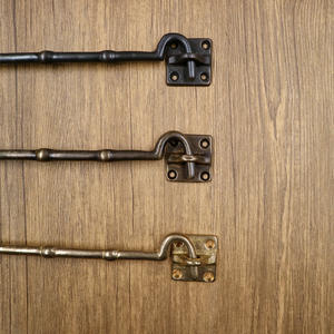 Crochets de fenêtre en laiton de style chinois antique, loquets coupe-vent tout en cuivre, composants de support de porte et de fenêtre épaissis, crochets de vent pour - Product Image 1