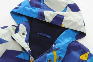 Venta al por Mayor de Ropa para Niños, Chaquetas con Capucha Tipo Bomber para Niños, Hechas en China - Product Image 3