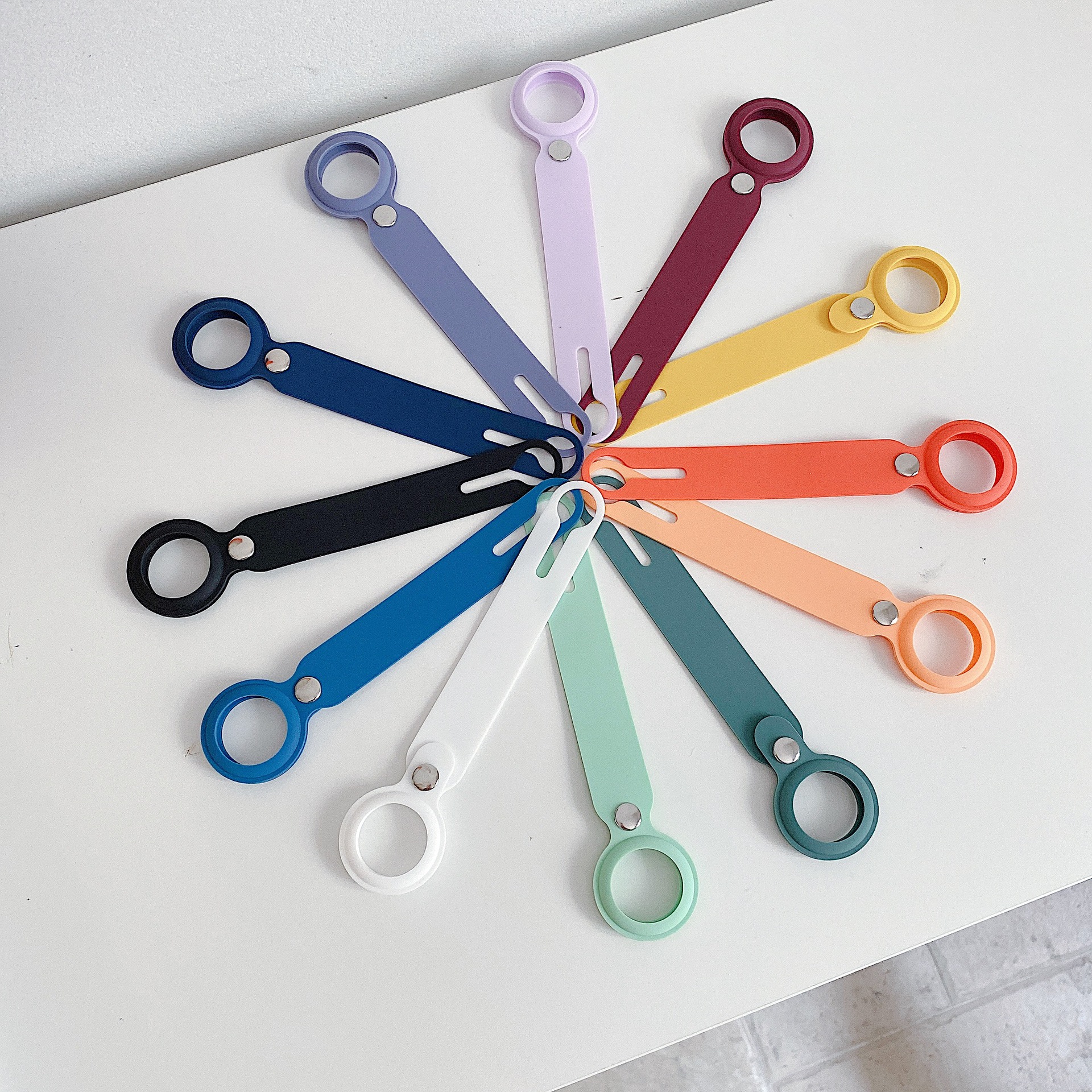 Горячая Распродажа, силиконовый чехол AirTag, новый продукт для Apple AirTag, пряжка, кошелек, прозрачный силиконовый AirTag, роскошная петля