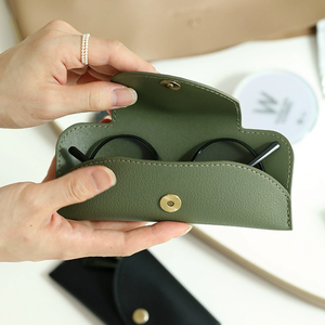 Custodia Protettiva di Lusso in Pelle PU per Occhiali da Vista e da Sole, Clip per Occhiali, Regalo di Nozze - Product Image 1