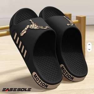 Sandales légères antidérapantes et antibactériennes pour hommes, 99 % anti-odeur, pour sports d'intérieur et d'extérieur, faciles à enfiler, idéales pour l'été - Product Image 1