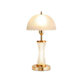 Lámpara de escritorio de cristal plisado de lujo estilo francés con control táctil LED para dormitorio, estudio, ambiente, base de cristal con carga para teléfono - Product Image 5