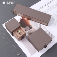 Boîte à Bijoux d'Emballage Huayue Personnalisée avec Logo, Luxe, Marron, à Tiroir Coulissant, en Papier Velours pour Colliers, Bagues et Bracelets