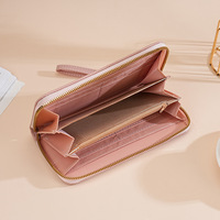 Dompet Panjang Wanita Kapasitas Besar dengan Ritsleting Gaya Korea Tas Ponsel Genggam Hadiah Promosi Perusahaan