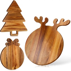 Plateau de service en bois de Noël en forme de renne, plateau décoratif en bois massif pour les collations et les desserts des fêtes - Product Image 5