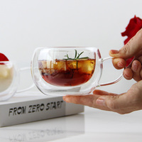 Tasses en verre borosilicate à double paroi de forme ronde avec poignées pour le thé ou le café, résistantes à la chaleur et anti-brûlure
