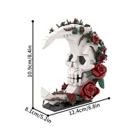 Kit de blocs MOC Funbuild : Sculpture antique en forme de croissant incurvé avec décoration florale de vigne de roses rouges – Modèle de construction artisanale à assembler