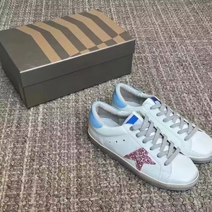 รองเท้าผ้าใบลำลองลายดาวสำหรับผู้ชาย สวมใส่สบาย รองรับแรงกระแทก แบบผูกเชือก กันน้ำ เหมาะสำหรับกีฬาฤดูหนาว ฤดูใบไม้ผลิ ฤดูร้อน แฟชั่นทันสมัย - Product Image 3